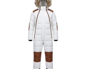 Winter-Schneeanzug mit Kapuze – Overall mit Fellkapuze – Isolierter Schneeanzug – Winteroverall – Weiß-orangefarbener Steppanzug
