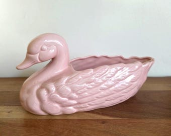 Vintage pink swan vase, ceramic, mid-century decor, retro flower vase, shabby chic ceramic figurine, gift idea for living room