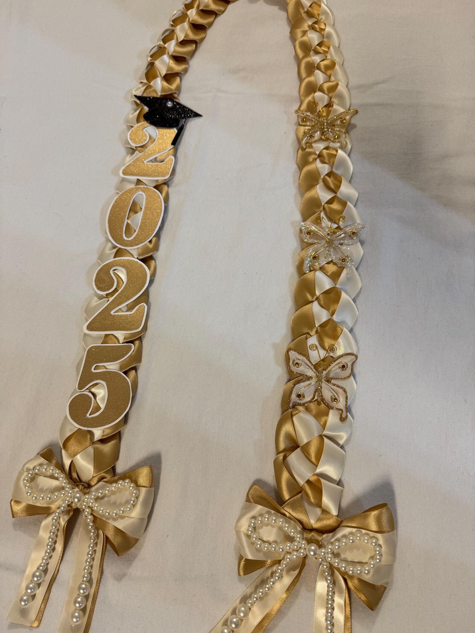 Pearl Graduation Lei ,the Perfect Gift for Your Grad, Promotion, Gold ...