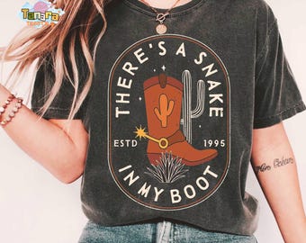 Retro 90s Disney Toy Story Woody There's A Snake In My Boot T-Shirt, Crop Top, Classic Pixar Design, Perfect for Disney Fans,Matching Family