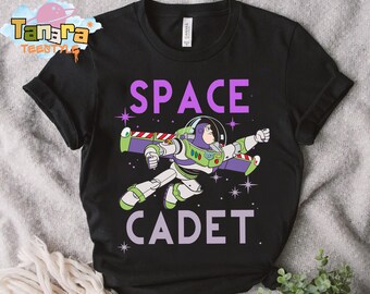 Camiseta retro de Buzz Lightyear de Disney Pixar Toy Story de los 90, diseño de cadete espacial vintage, regalo de Magic Kingdom para niños y adultos.