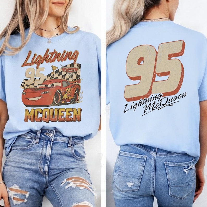 Retro Lightning McQueen T-shirt, Disney Pixar Cars Graphic T-shirt, Vintage McQueen T-shirt, Familjesemester Disneyresa T-shirt 2026 bild 4