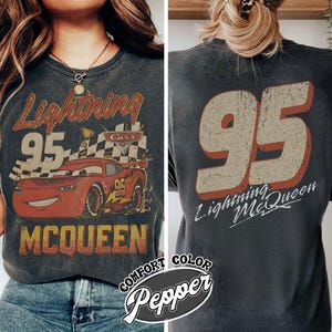 Retro Lightning McQueen T-shirt, Disney Pixar Cars Graphic T-shirt, Vintage McQueen T-shirt, Familjesemester Disneyresa T-shirt 2026 bild 5