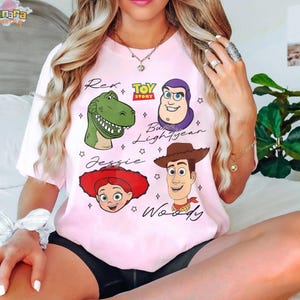 Toy Story Vintage Signature T-Shirt, Crop Top, Disney Woody Jessie Buzz Lightyear Design, Pixar Movie Collection, Classic 90s Retro Style