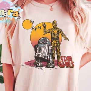 Retro 80s Star Wars Droids R2-D2 & C-3PO Sunset T-Shirt, Crop Top, Vintage Droid Collection, Perfect for Star Wars Fans ,Galaxy Gift.