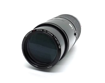 Minolta Maxxum AF Zoom 75-300mm F4.5-5.6 telephoto lens