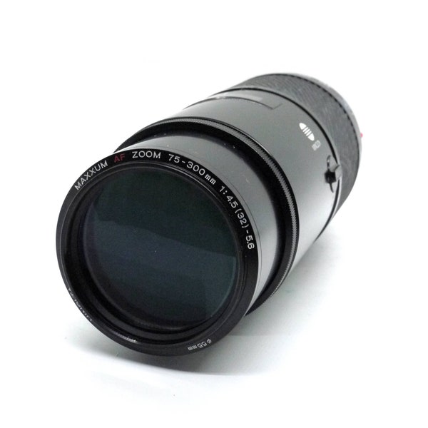 Minolta Maxxum AF Zoom 75-300mm F4.5-5.6 telephoto lens