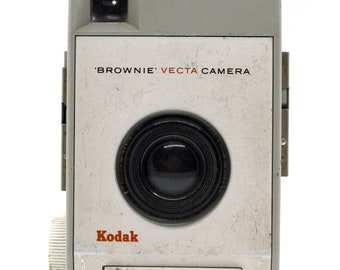 Kodak Brownie Vecta box viewfinder camera with F4 plastic lens, tested and  working