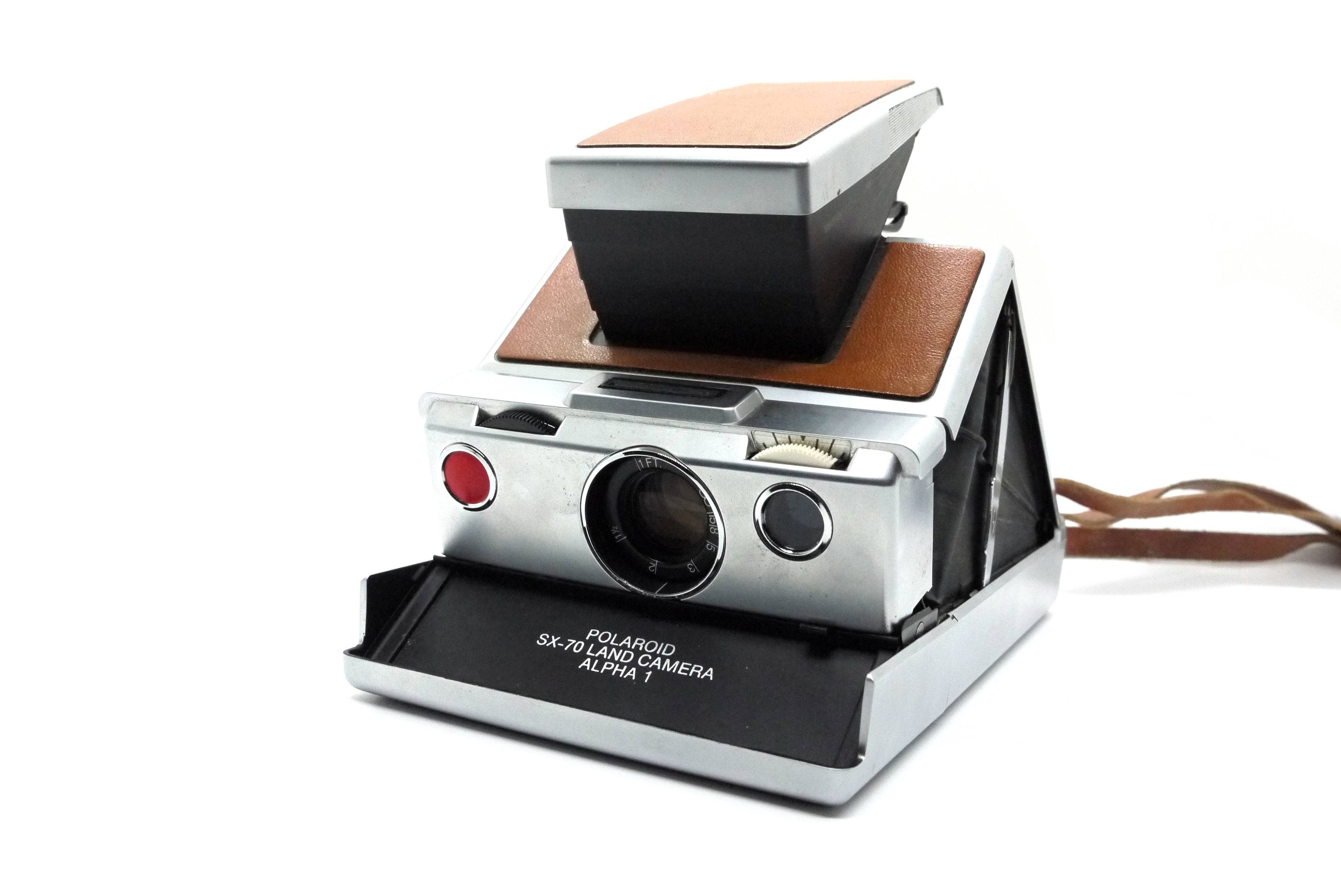 ケース8本フィルム付POLAROID SX-70 LAND CAMERA ALPHA (ジャンク)