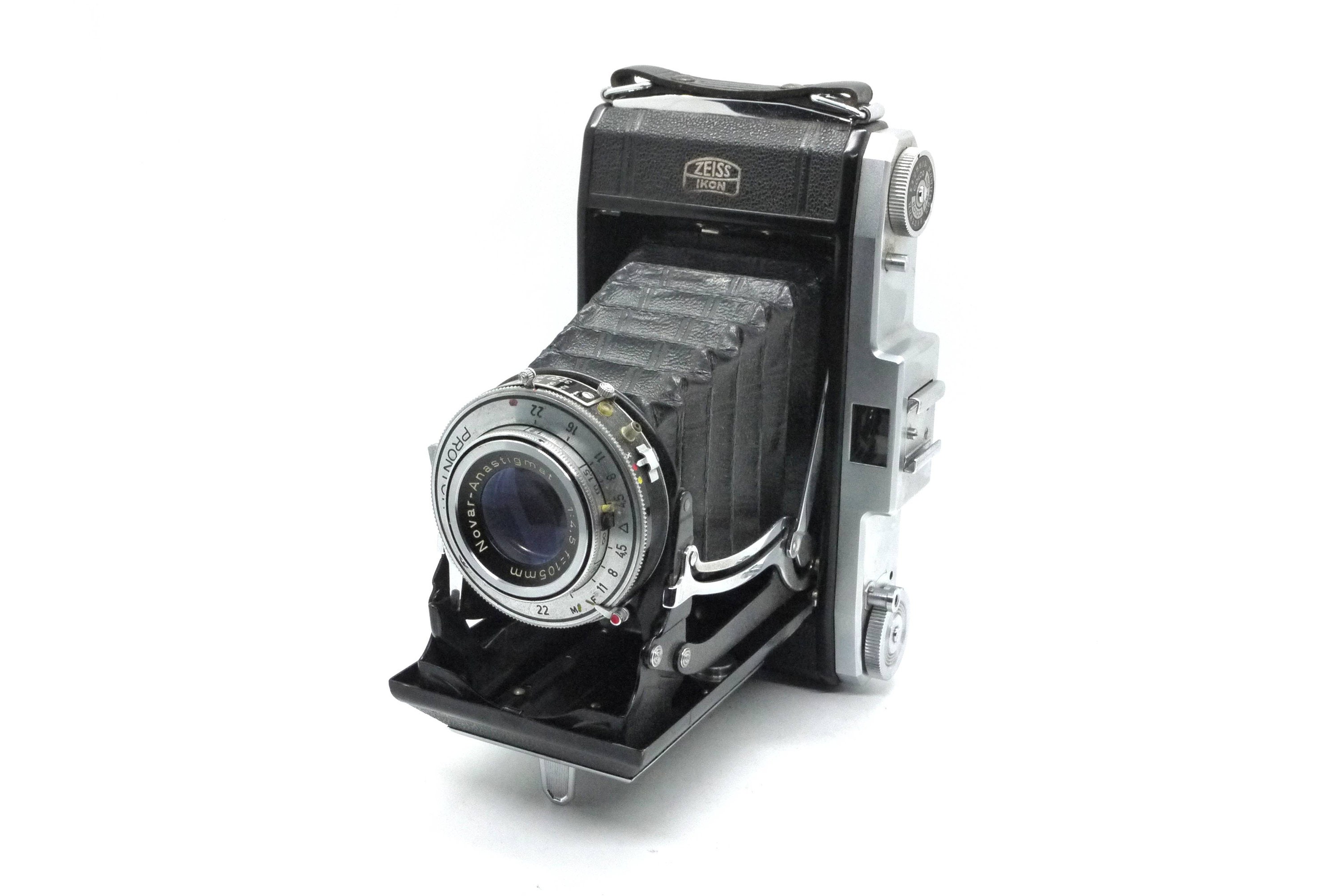 Zeiss Ikon Ikonta 523/2 Medium Format Folding Viewfinder Zeiss Ikon Ikonta 523/2 Medium Format Folding Viewfinder