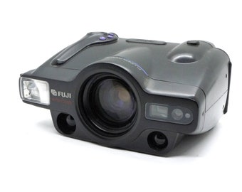Fuji Discovery 3000 Zoom Date 35mm compact camera with 38-115mm zoom lens, tested and working