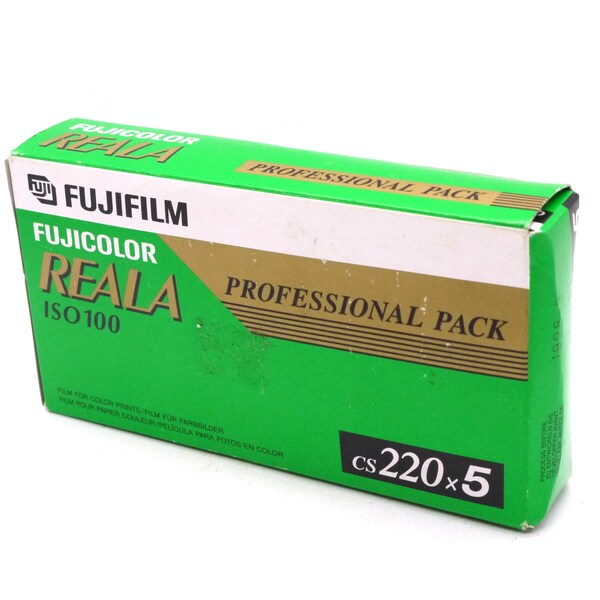 Fujifilm Fujicolor Reala CS220x5 ISO100 color film, Professional Pack