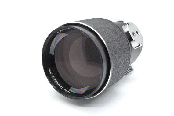 フィルムカメラ Carl Zeiss tele-tessar 200mm F4 フィルムカメラ Carl Zeiss tele-tessar 200mm F4 Zeisstele-