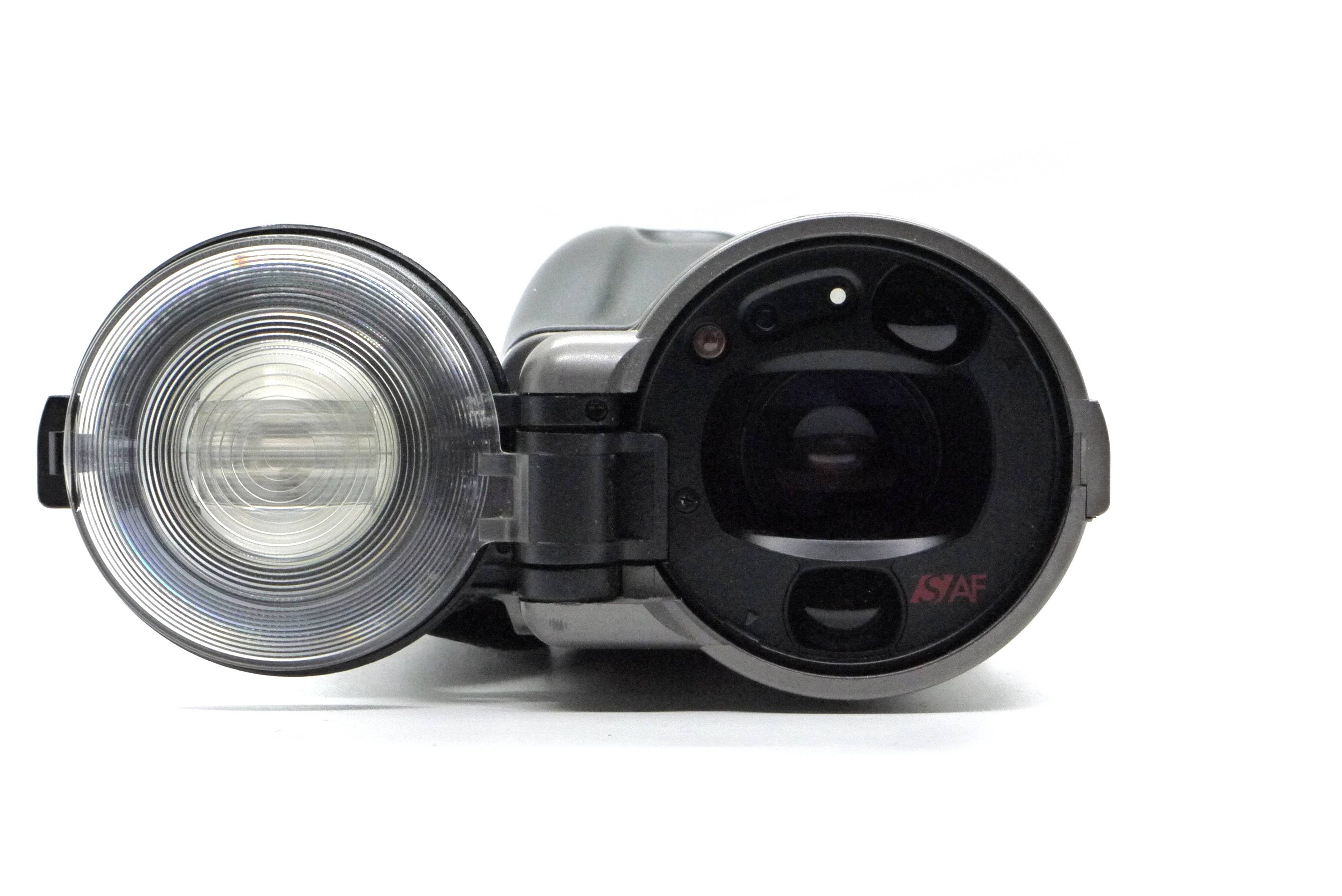 Canon Photura 135 35mm Camera With 38-135mm F3.2-8 Zoom Lens