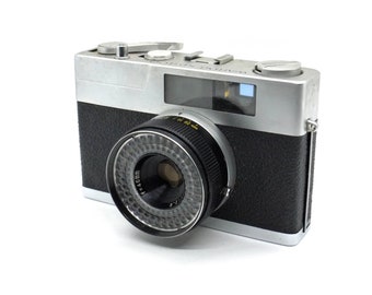 Wards xp400 35mm viewfinder camera with 40mm F2.8 lens, tested and working