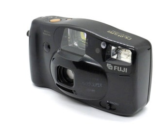 Fuji DL-95 Super Date Panorama 35mm compact camera with 35mm lens, tested and working