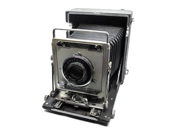 Graflex Crown Graphic 4x5 large format folding camera with 135mm F4.7 lens and roll holder back, tested and working