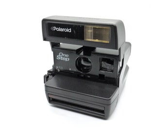 BOXED: Polaroid One Step 600 instant camera with 116mm F11 lens, tested and working