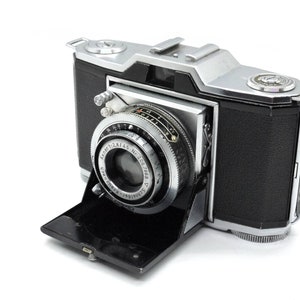 Zeiss Ikon Ikonta 35 522/24 35mm folding camera with 45mm F2.8 lens, tested and working
