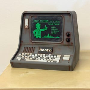 Retro Terminal Miniature – Fan-Made Desk PC Model (9.5 cm) | Post-Apocalyptic Computer Prop | fallout inspired