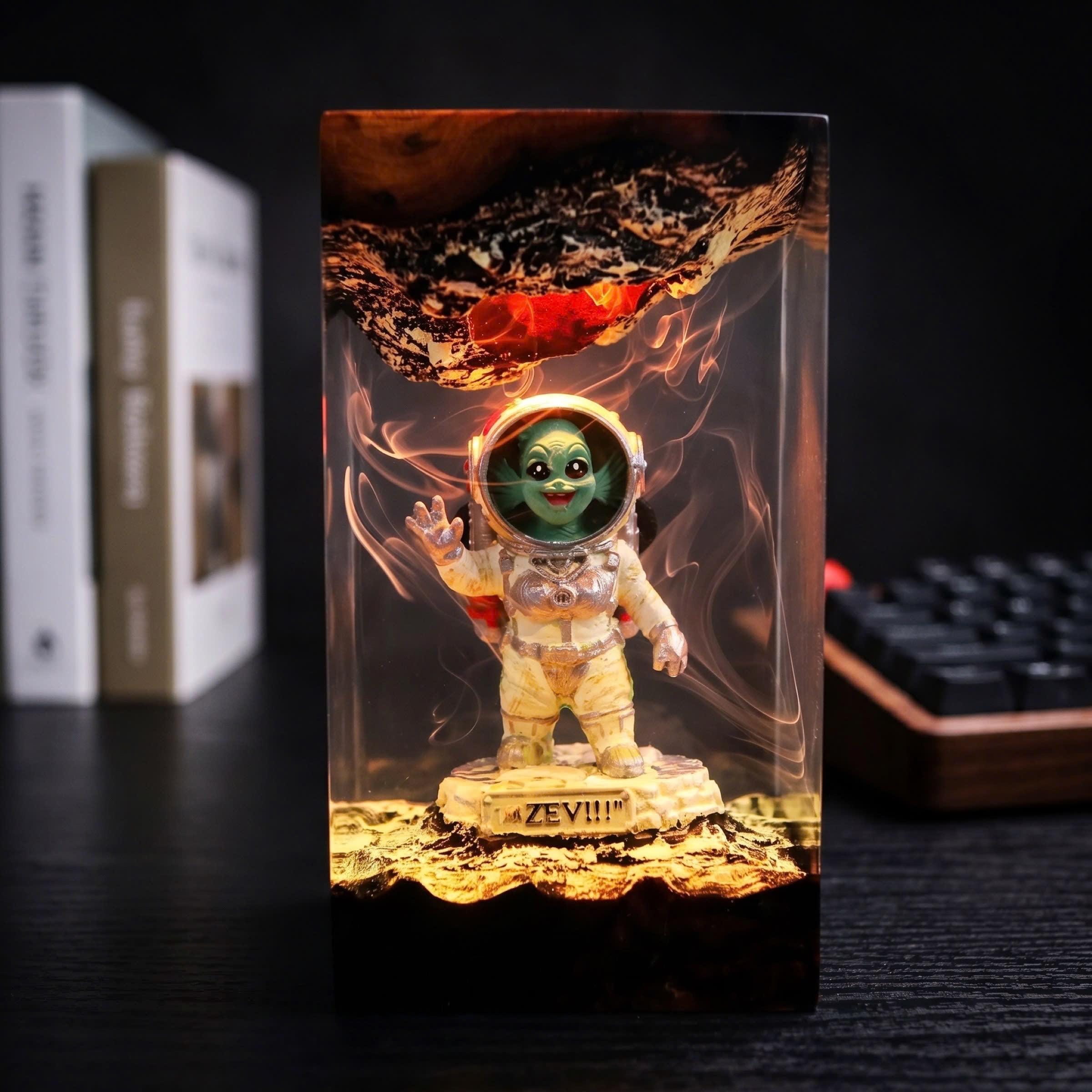 Zev Kua-tin Resin Night Light, Dungeon Crawler Carl Desk Lamp