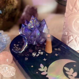 Resin Crystal Moon Tray, Blue Celestial Trinket Dish, Handmade Mystic Jewelry Holder, Moon Phase Decor, Witchy Altar Dish, Astrology Gift