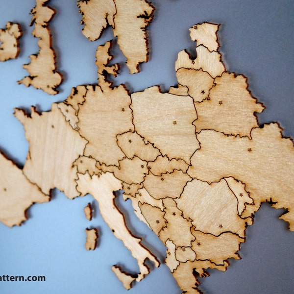 Europe Map Puzzle - Birch Plywood