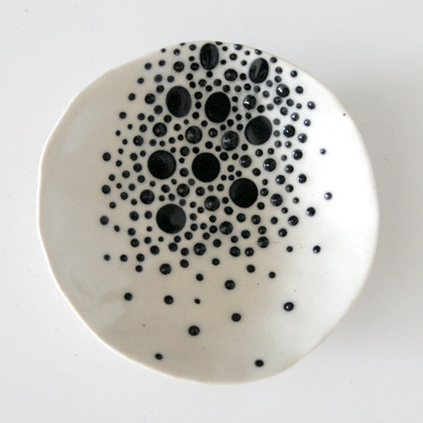 Ceramic Stoneware Dish with Black and White Cosmos Dots / Decorative, Small, Handmade / Cosmic Tortilla 04 "NEBULA AKILTER"