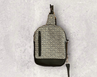 Convertible crossbody sling