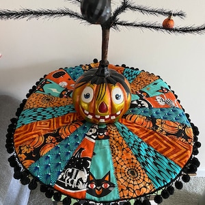 Halloween Tree Skirt 20” Dresden Plate Pattern