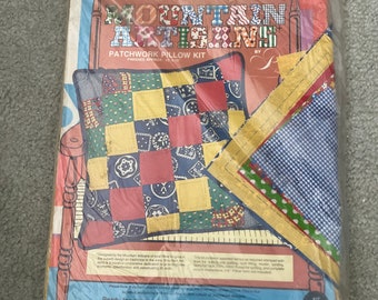 Vintage Mountain Artisans Patchwork Pillow Kit Cross Path 1973 Unopened.