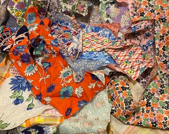 Vintage Fabrics 1930s Scraps 1 LB 100% Cotton Florals Abstract Geometric Plaids