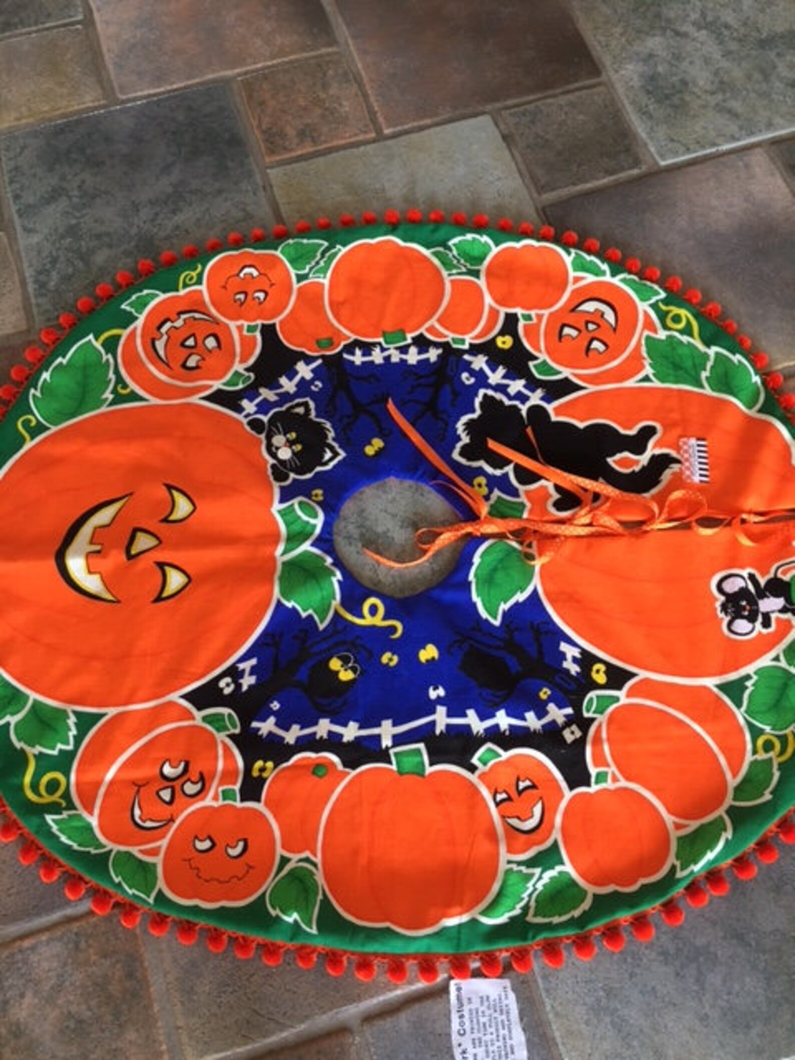 Halloween Tree Skirt 
