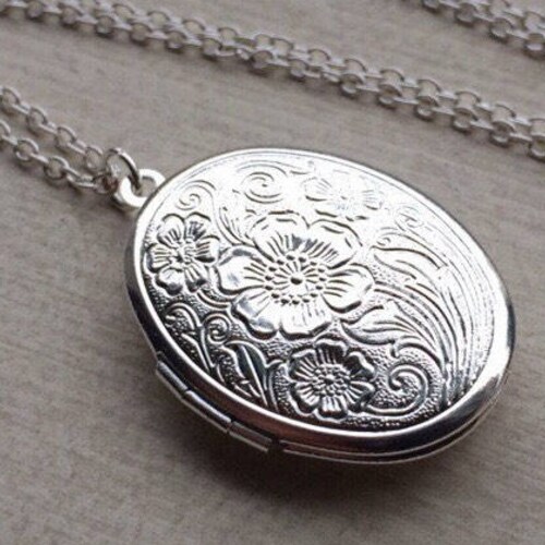 SALE Silver Locket Necklace Oval Locket 