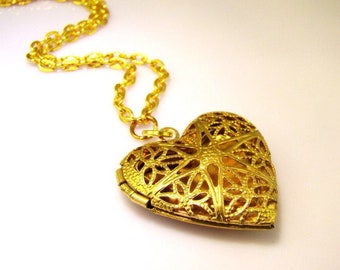 Colar com medalhão em forma de coração dourado estilo vintage: design em filigrana