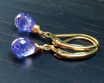Sale Periwinkle Tanzanite stone Earrings.  Natural Tanzanites. Purple blue drops. Tanzanite jewelry. Teardrops. Dangles