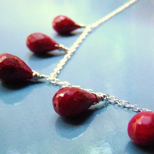 Indian Burgundy Ruby Necklace sterling silver. Natural Dark Red Ruby jewelry. July birthstone. Feminine zdjęcie 3