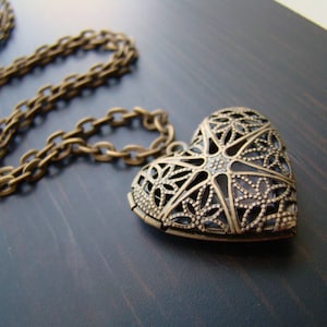 Vintage Heart Locket Necklace: Antique Bronze Filigree Pendant, Adjustable Chain