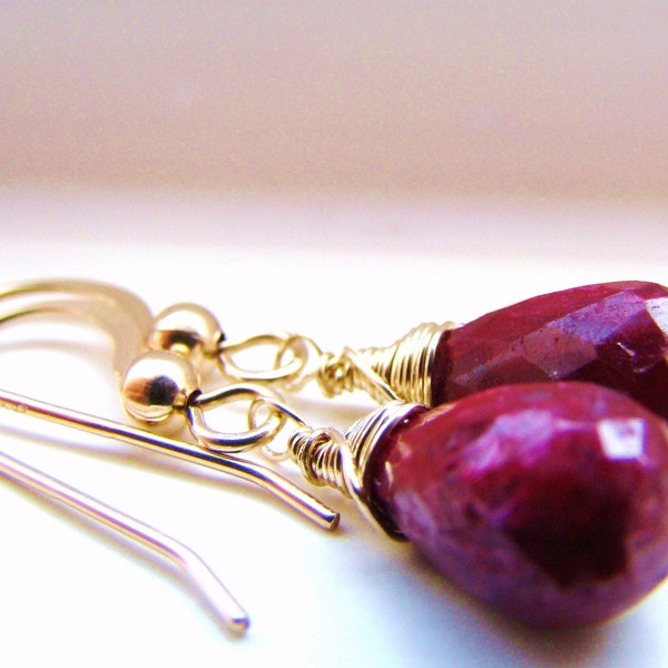 Natural Red Ruby Gold Earrings.   Gold Ruby dangles.   Ruby drops.  Indian burgundy gemstone.   July birthstone.  Cancer zodiac jewelry
