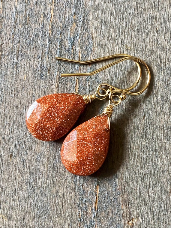 Sandstone jewelry deals
