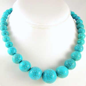 Turquoise Beaded Necklace: Graduating Gemstone, Elegant Jewelry