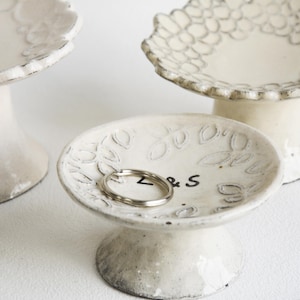 Custom Personalised Ring Dish, Gift For Bride and Groom, Engagement Gift, Ceramic engraved name Gift, Ceramic jewellery Dish Wedding Gift