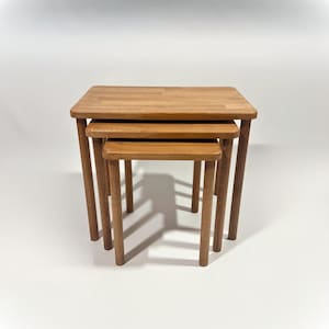 Solid Beech Wood Nesting Coffee Table Set, 3 Piece Round Minimalist Side Tables, Handmade Rustic Stackable Trio for Modern Living Room