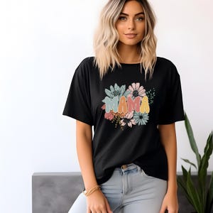 Comfort Colors® Mama Shirt, Mothers Day Gift, Floral Mom Shirt, Mothers Day Shirt, Mom Birthday Gift, Mama Tshirt