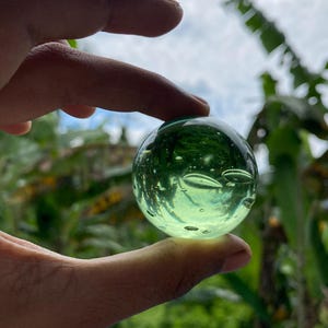 Bubble green andara crystal ball carving A-08