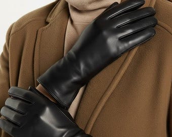 Luvas de couro de ovelha pretas de luxo: luvas de condução quentes clássicas para mulheres