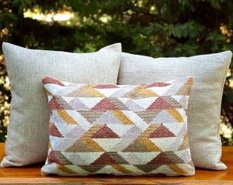 Handgeweven boho kussensloopset: etnisch geometrisch ontwerp, rustiek decor