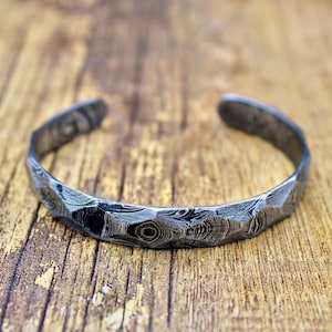 Damascus Hammered Bangle Hand Forged Steel Cuff Bracelet Viking Modern Jewelry Anniversary gift Unique Bracelet for Him Damascus Oath Ring