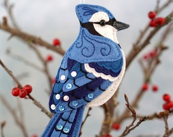 Patrón de costura Blue Jay PDF - Adorno relleno de pájaro del patio trasero - Peluche de fieltro - Byron el arrendajo azul - Descarga instantánea