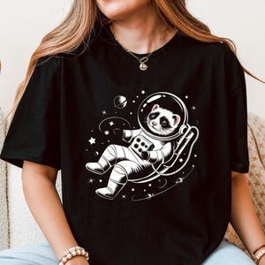 Camiseta de hurón, papá, mamá, espacio, camiseta de hurón astronauta, camiseta de astronauta nutria espacial, camisetas de nutria, arte de nutria, regalos de nutria, camisetas de animales en el espacio